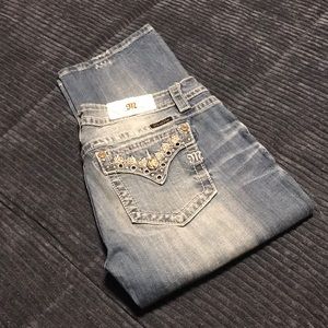 Miss Me Cuffed Capris.  NWOT.